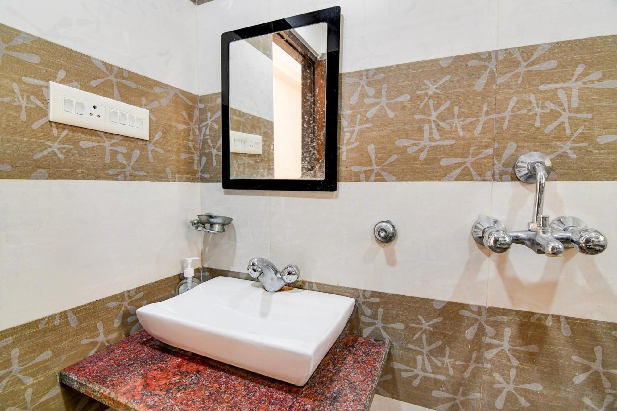 Super Hotel O New Town Near Axis Mall Formerly Spandan Inn Kolkata Bagian luar foto