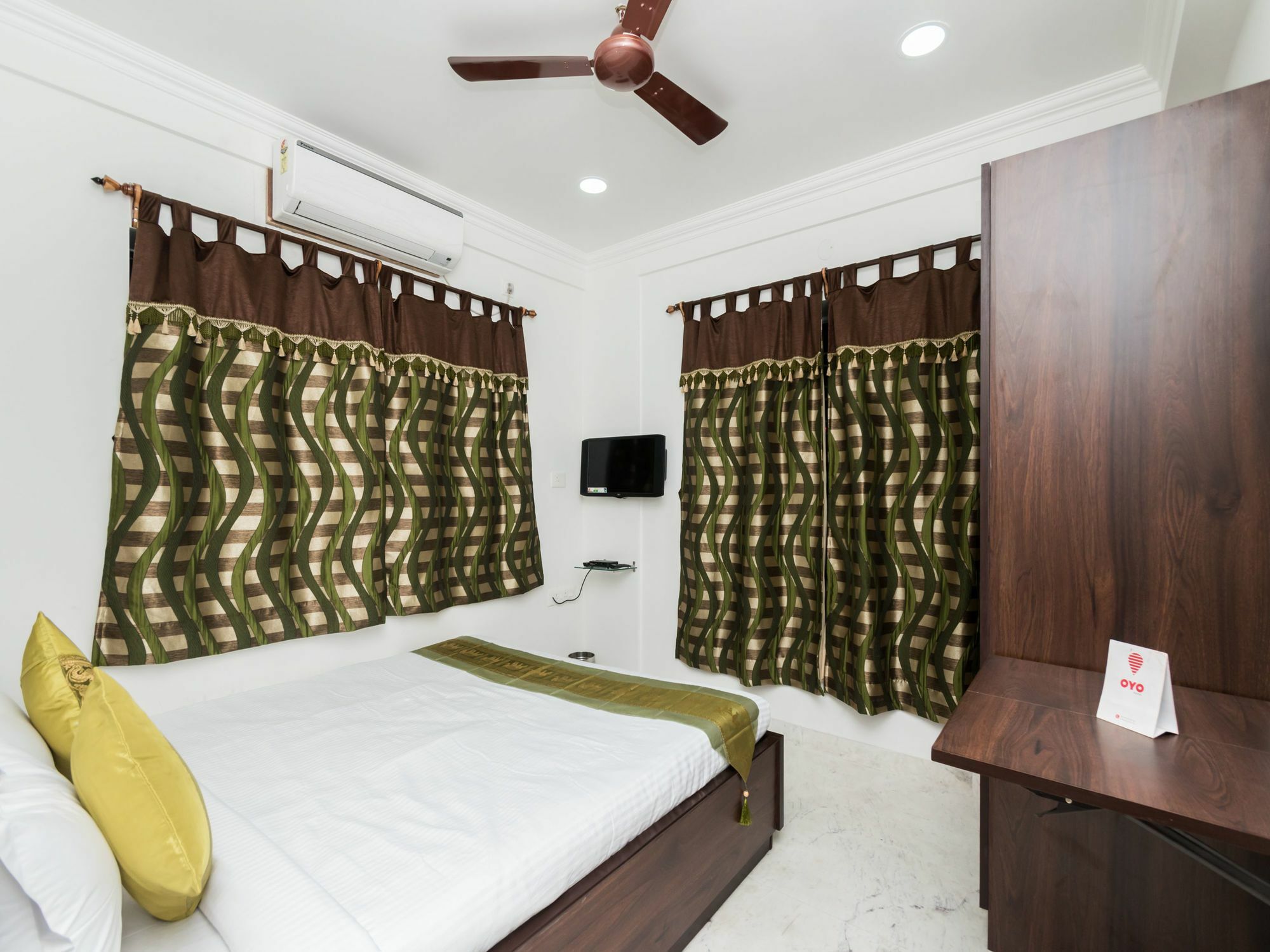 Super Hotel O New Town Near Axis Mall Formerly Spandan Inn Kolkata Bagian luar foto
